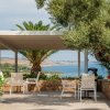 Terrazza con vista sul mare.